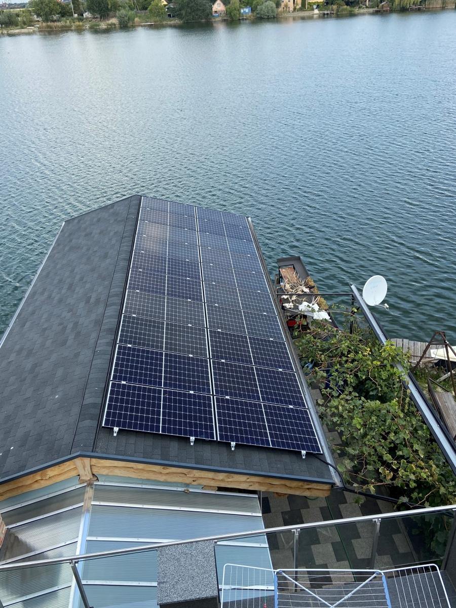 Panelenként optimalizált Solaredge rendszer. 40 db. 370 W-os Bauer panel